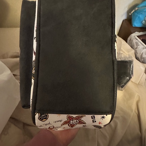 Stranger things mini backpack - Picture 4 of 4